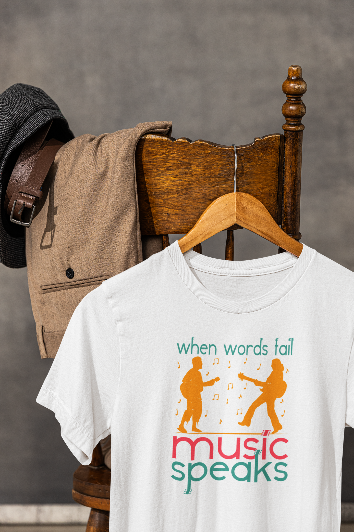 Music Speaks Regular T-shirt
