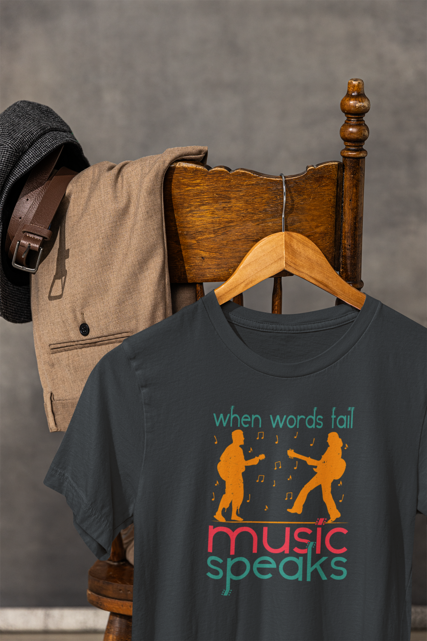 Music Speaks Regular T-shirt